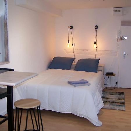 Rennes: Studio 4 Couchages, Proche Commerces, Bus. Exterior photo